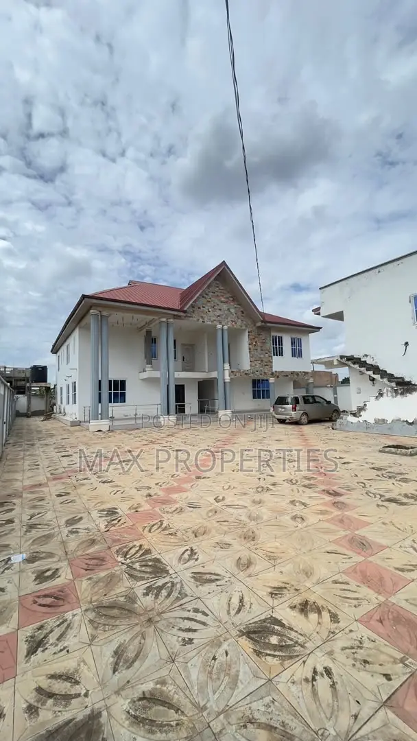 3bdrm House in Abokobi for rent