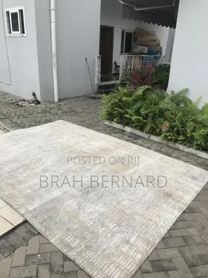 Wolly Carpet
