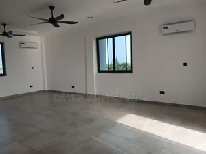 2bdrm Apartment in Spintex Road Manet:- for rent