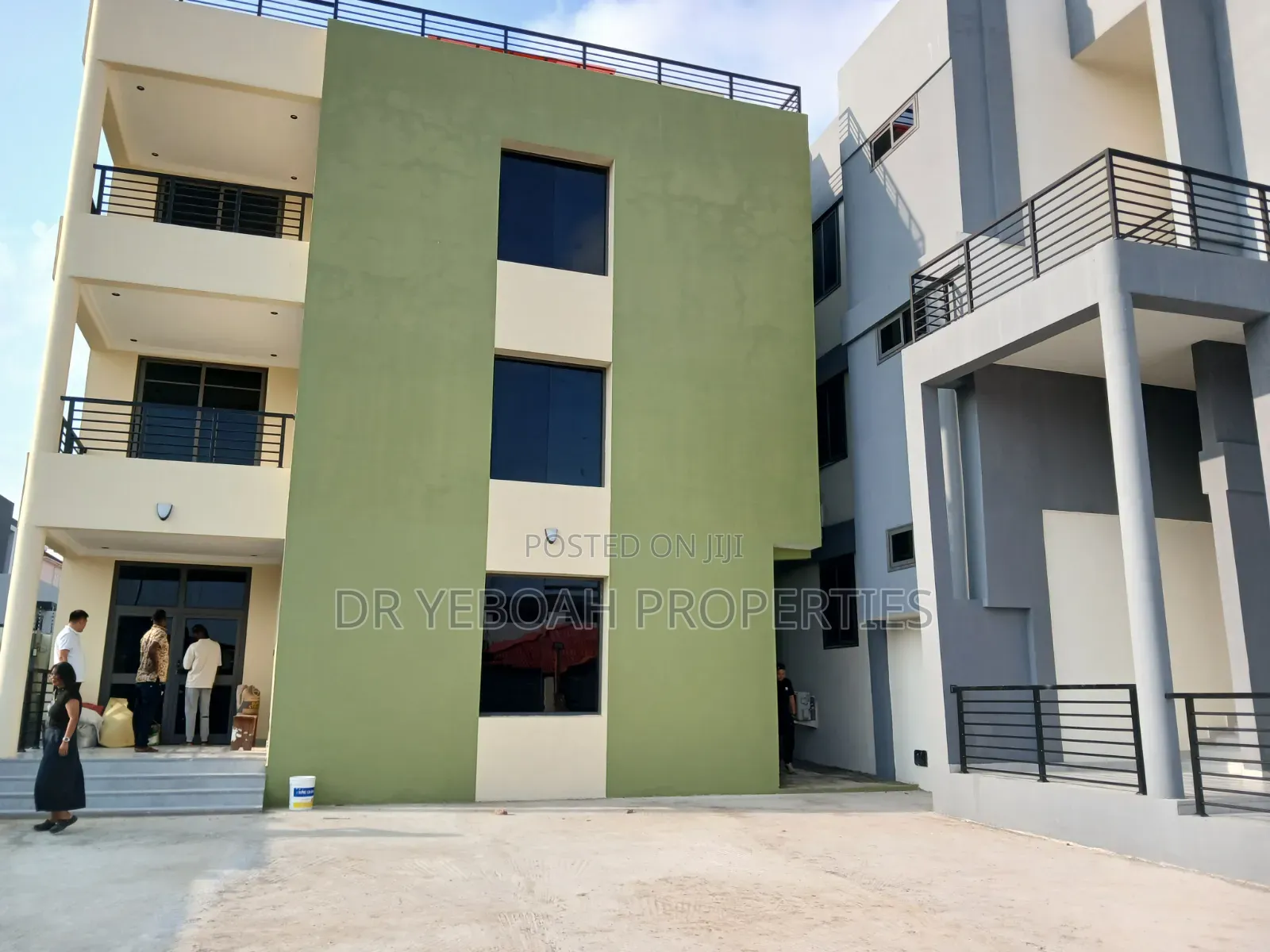 2bdrm Apartment in Spintex Road Manet:- for rent