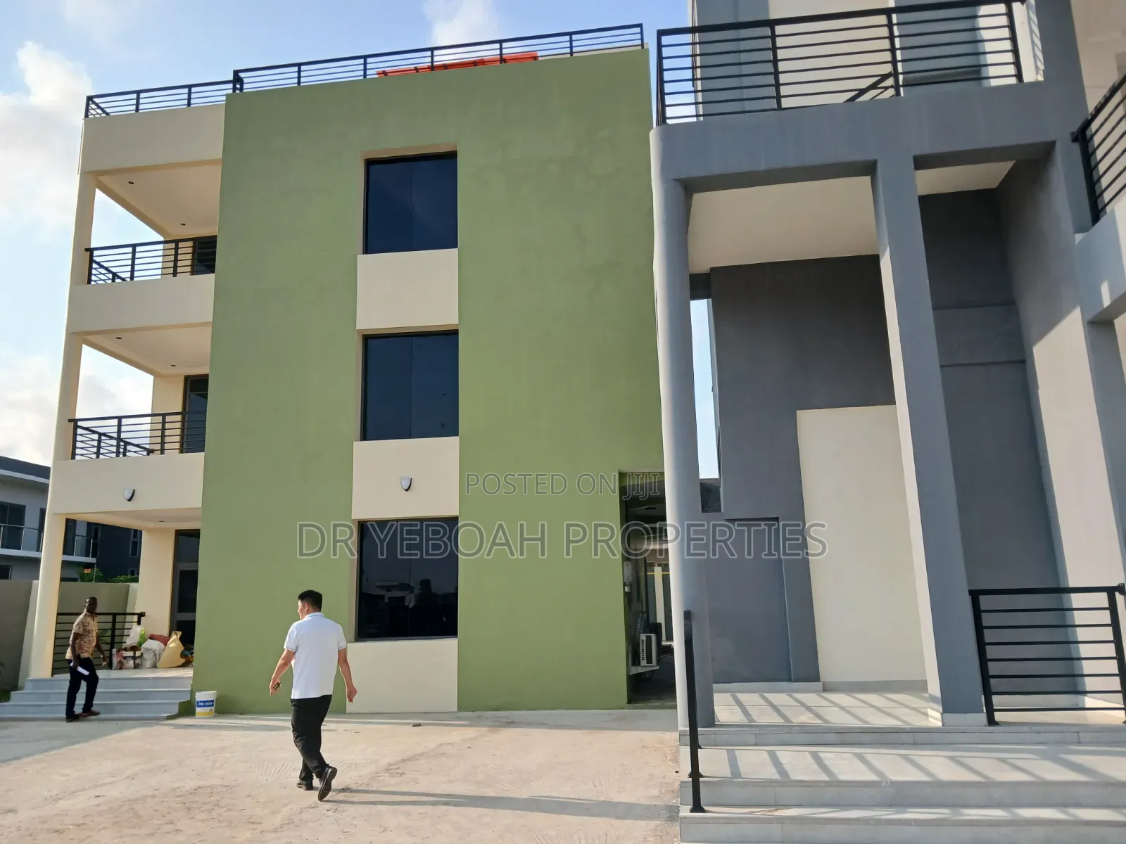 2bdrm Apartment in Spintex Road Manet:- for rent