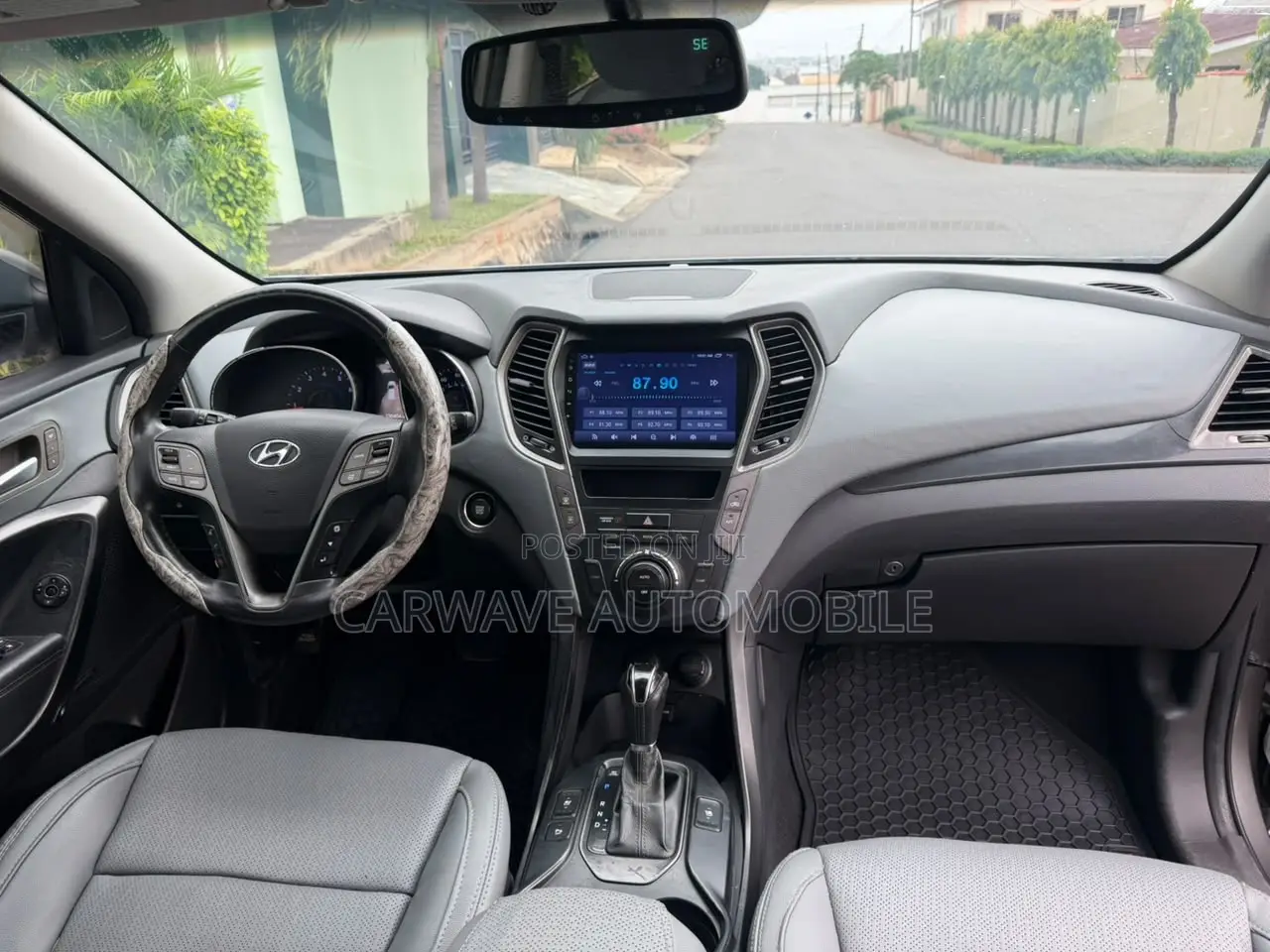 Hyundai Santa Fe Limited 4dr SUV AWD (3.3L 6cyl 6A) 2014 Brown