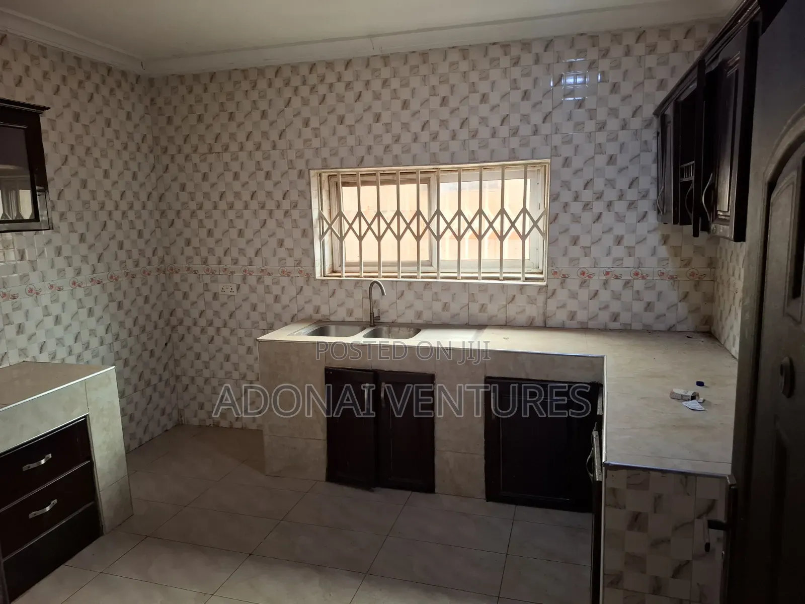 2bdrm Apartment in Sokoban, Kumasi Metropolitan for rent