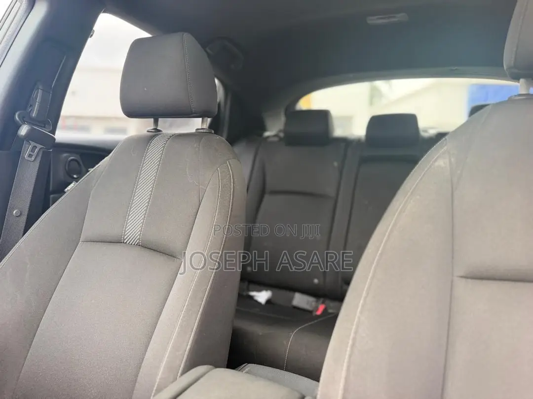 Honda Civic LX Hatchback 2018
