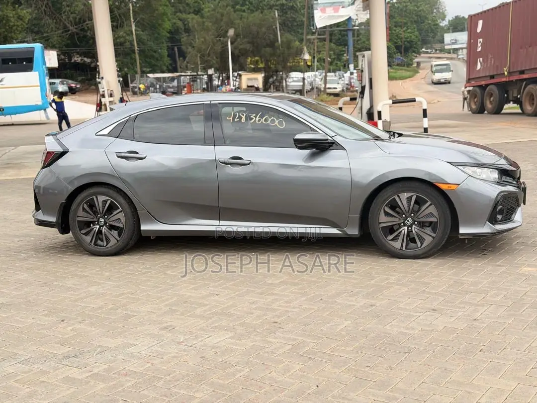 Honda Civic LX Hatchback 2018
