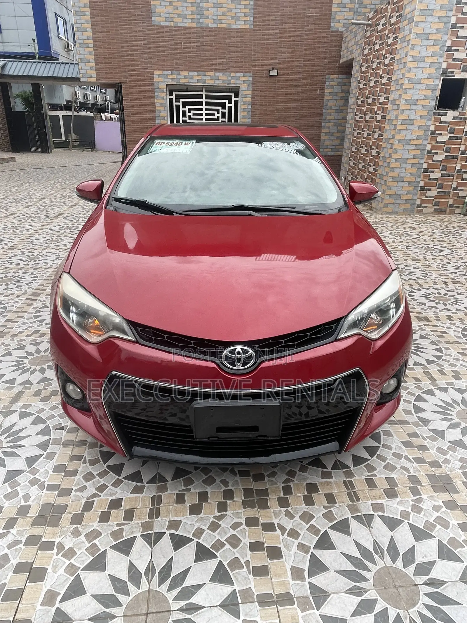 Toyota Corolla 2016 Red