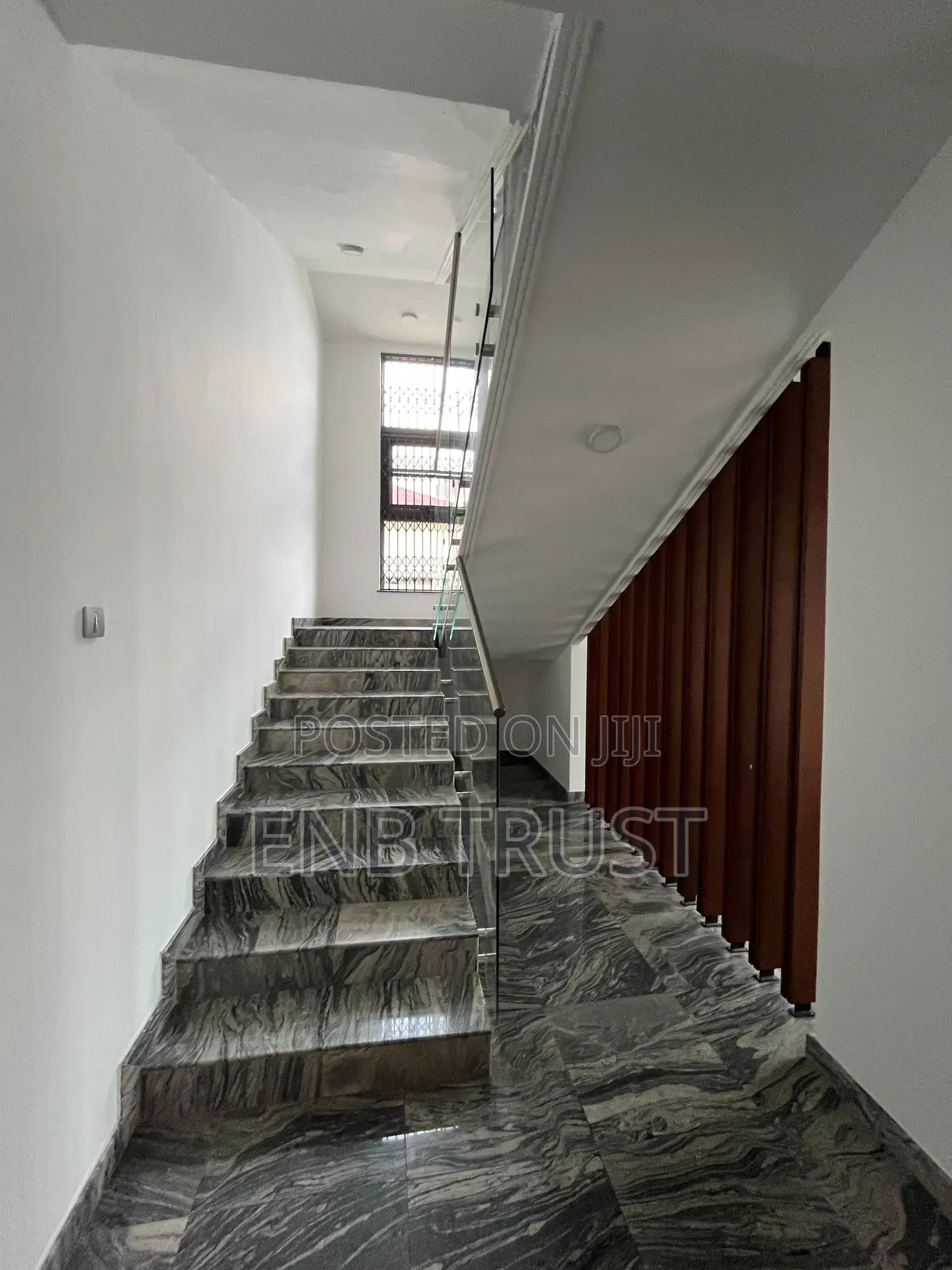 4bdrm Duplex in East Legon, A&C Mall Area for sale
