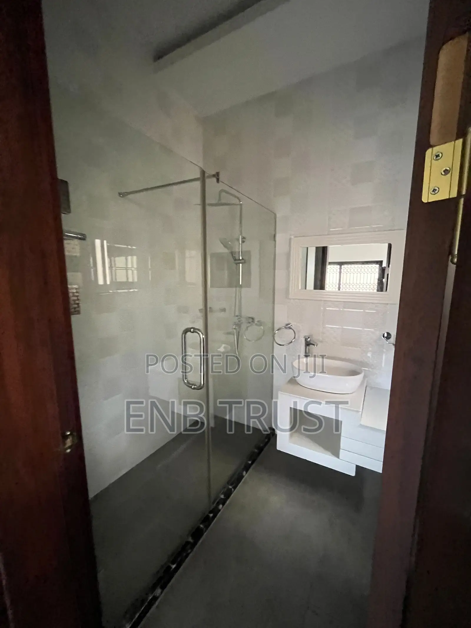 4bdrm Duplex in East Legon, A&C Mall Area for sale