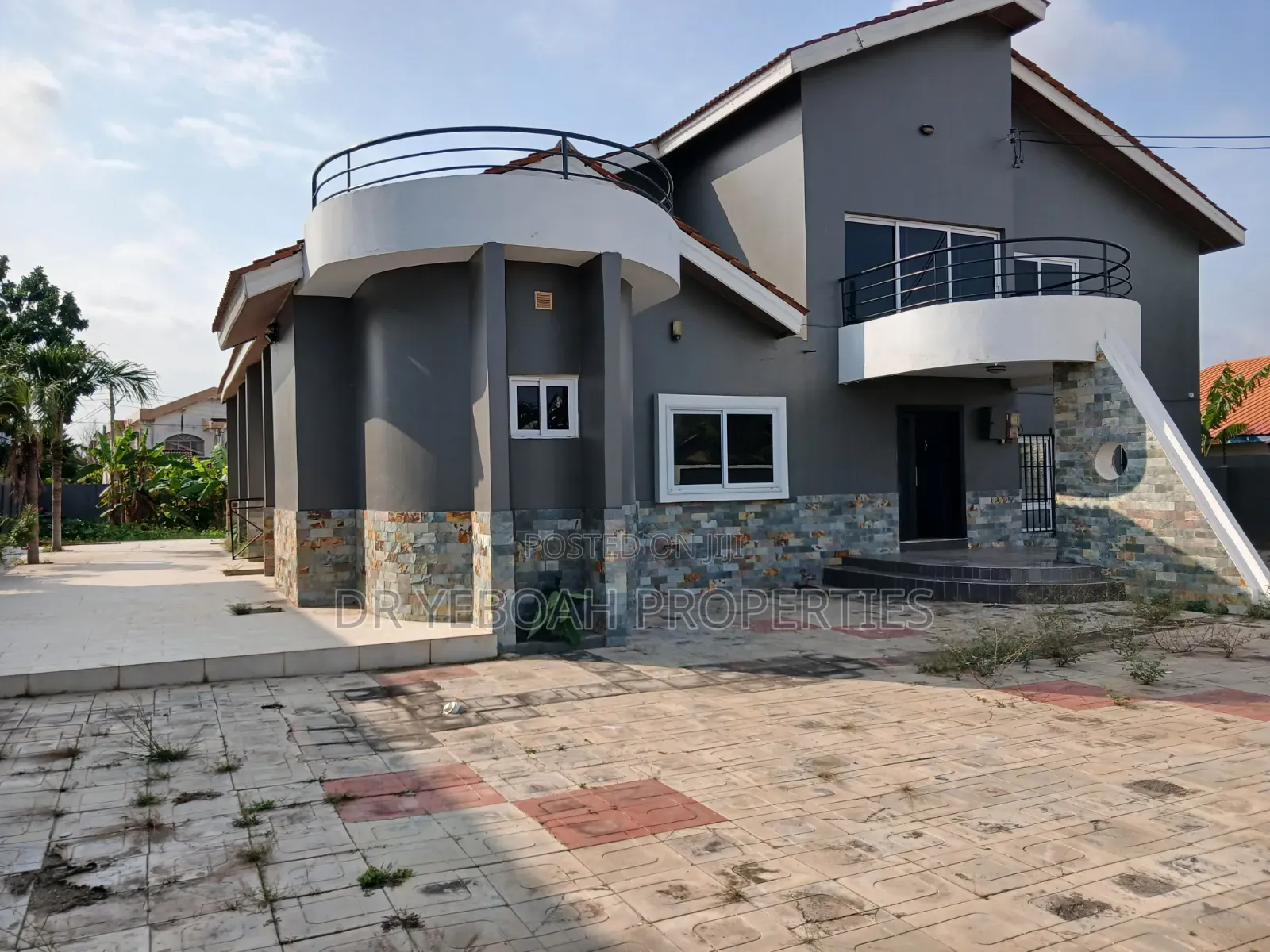 5bdrm Maisonette in Spintex Road:- 5, Manet Junction for rent