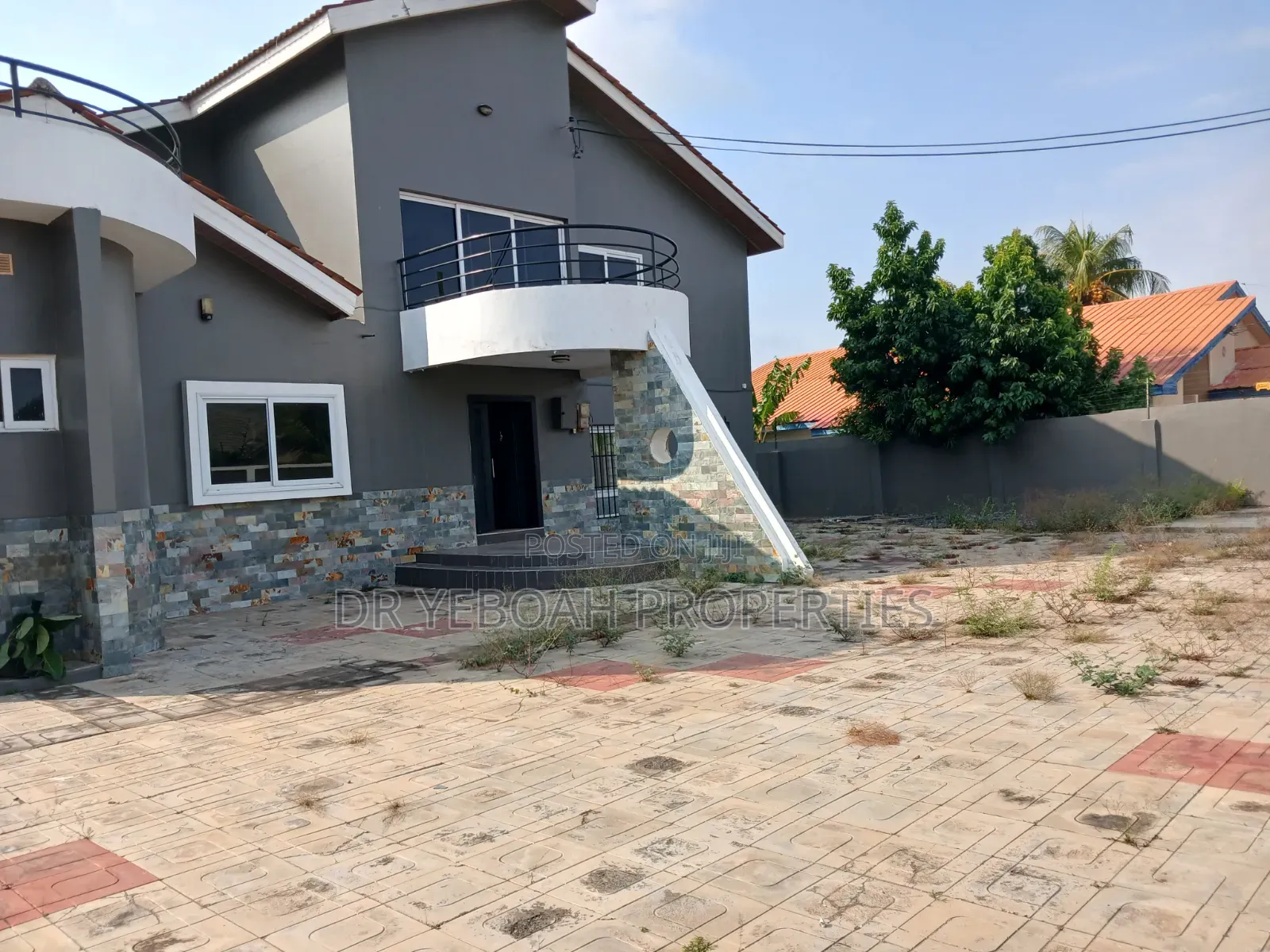 5bdrm Maisonette in Spintex Road:- 5, Manet Junction for rent