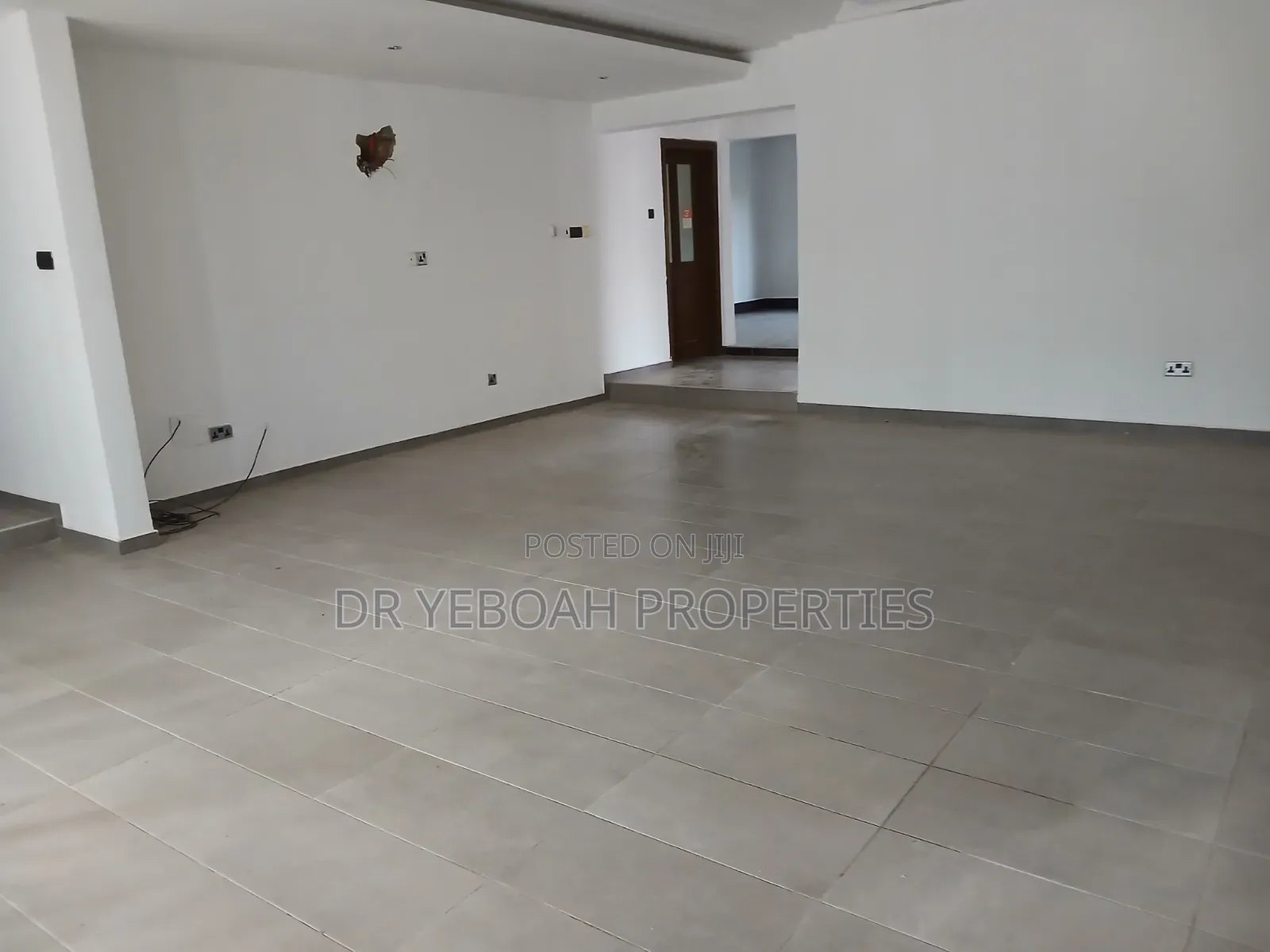 5bdrm Maisonette in Spintex Road:- 5, Manet Junction for rent
