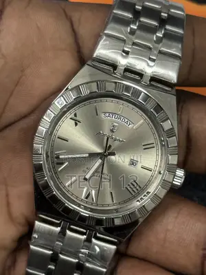 Poedagar Watch