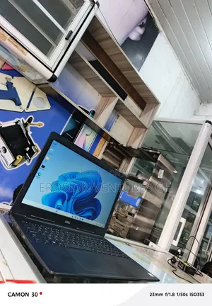 Laptop Dell 8GB Intel Core i3 HDD+SSD 500GB