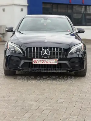 Mercedes-Benz C300 2016 Black