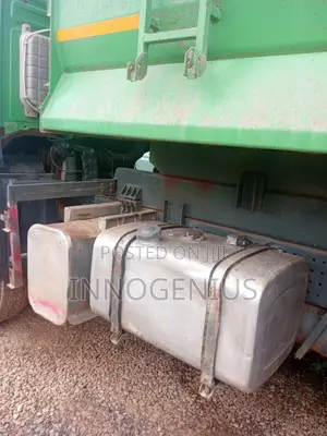 Sinotruk HOWO Tipper Truck 2015 Green for Sale