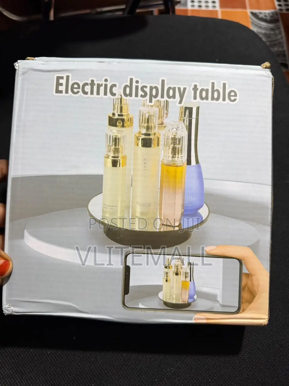 360-Degree Motorized Display Table