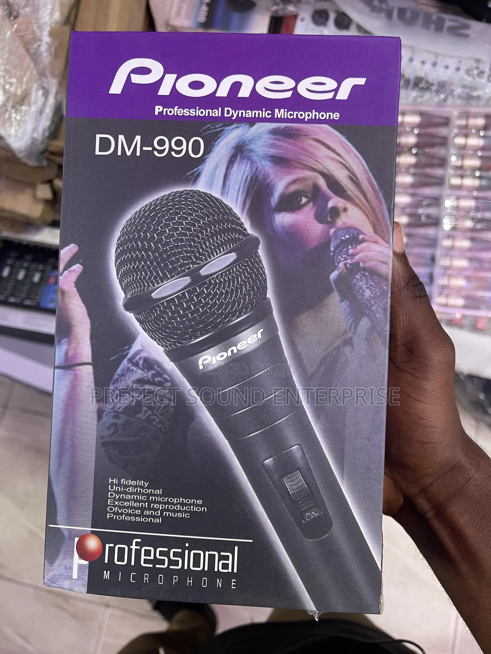 Pioneer Professional Dynamic Microphone