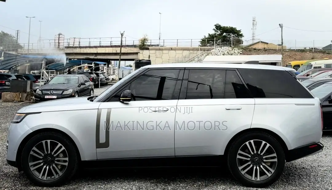 Land Rover Range Rover Vogue 2023 Silver