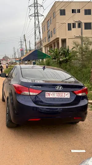 Hyundai Elantra SE Coupe FWD (1.8L 4cyl 6A) 2013 Blue