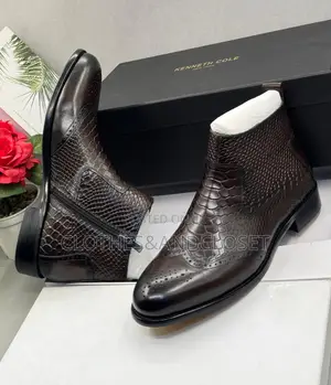 Kenneth Cole Coffee Zip Chelsea Boots
