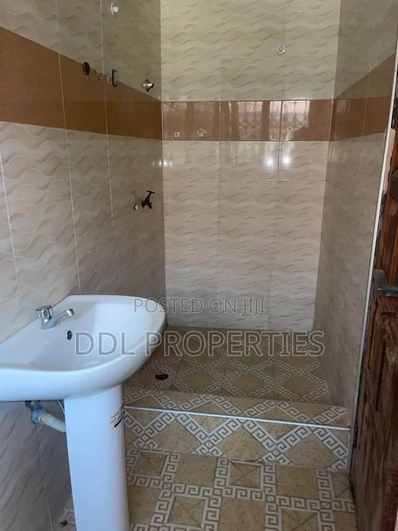 2bdrm Apartment in Ddl Properties, Amasaman for rent