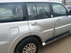 Mitsubishi Pajero 2007 Silver