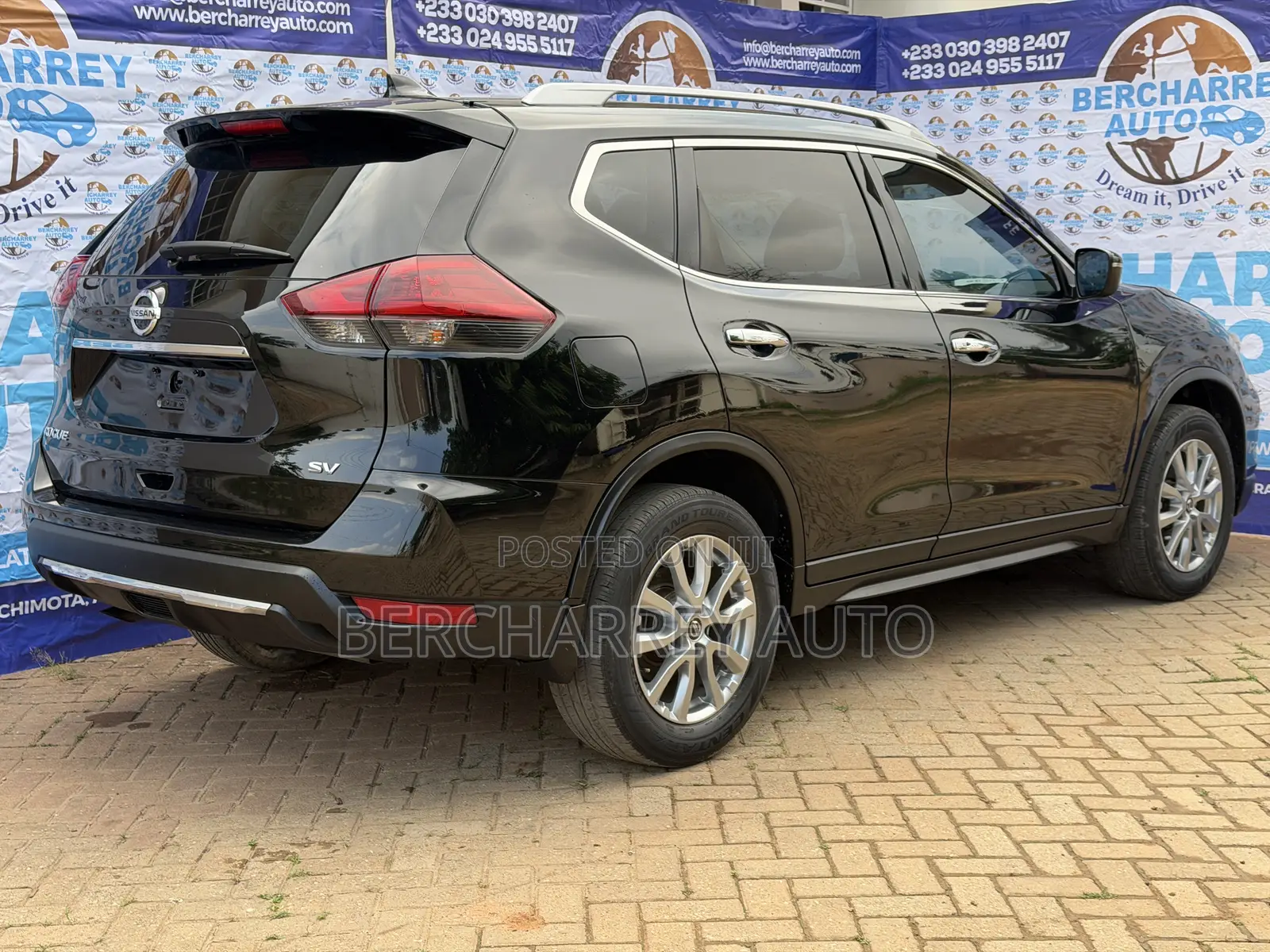 Nissan Rogue SV AWD 2018 Black