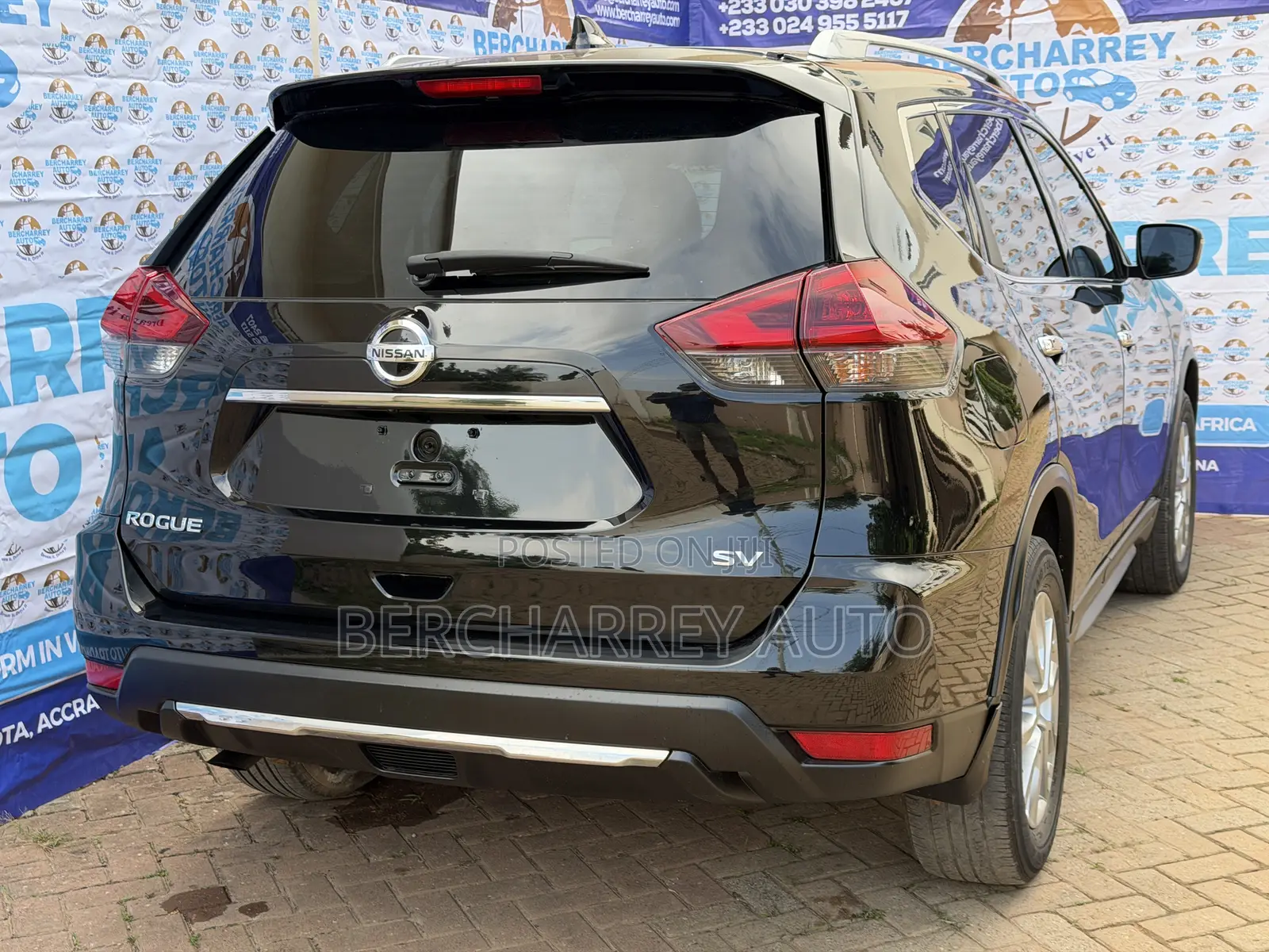 Nissan Rogue SV AWD 2018 Black