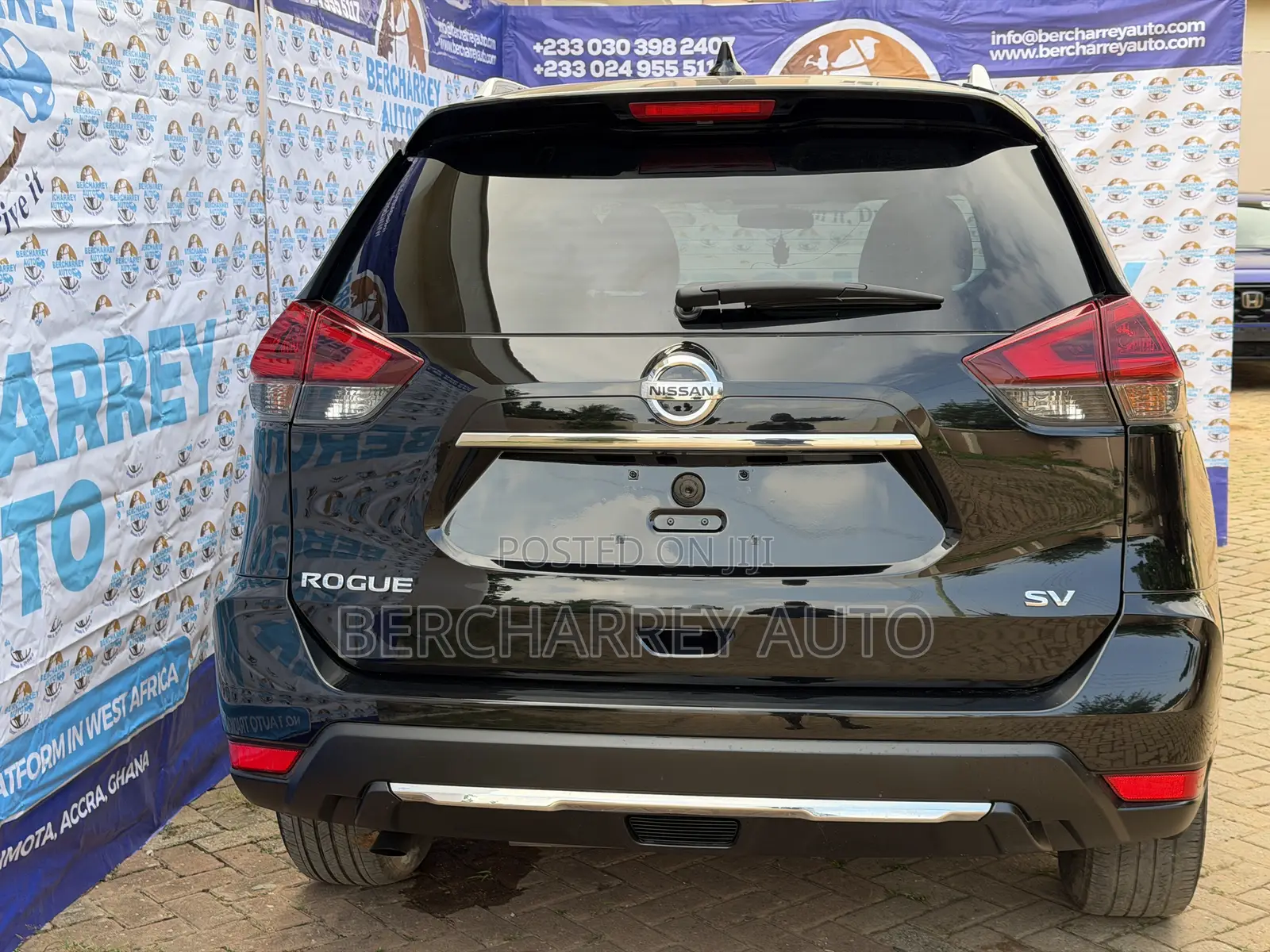 Nissan Rogue SV AWD 2018 Black