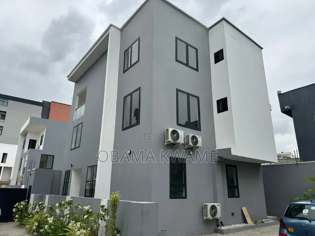 4bdrm Townhouse / Terrace in Laryea Homes, Labone Junction for rent