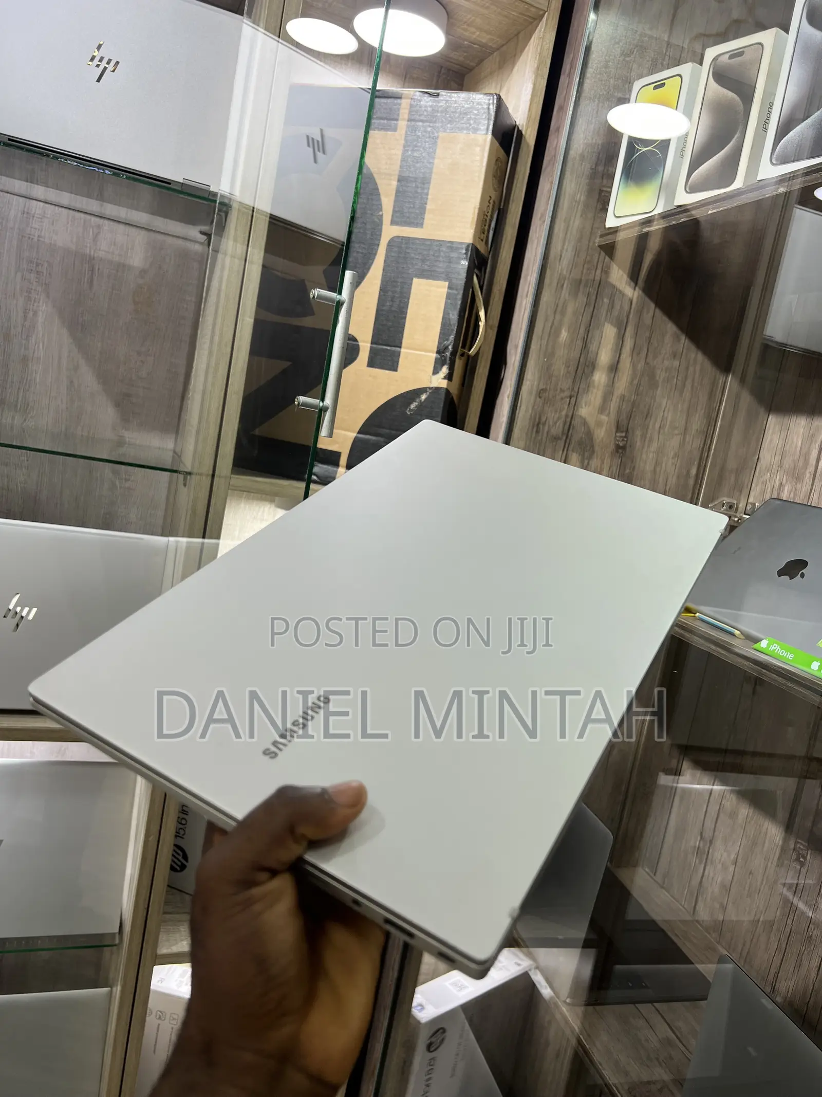 Laptop Samsung Galaxy Book4 8GB Intel Core i3 SSD 256GB