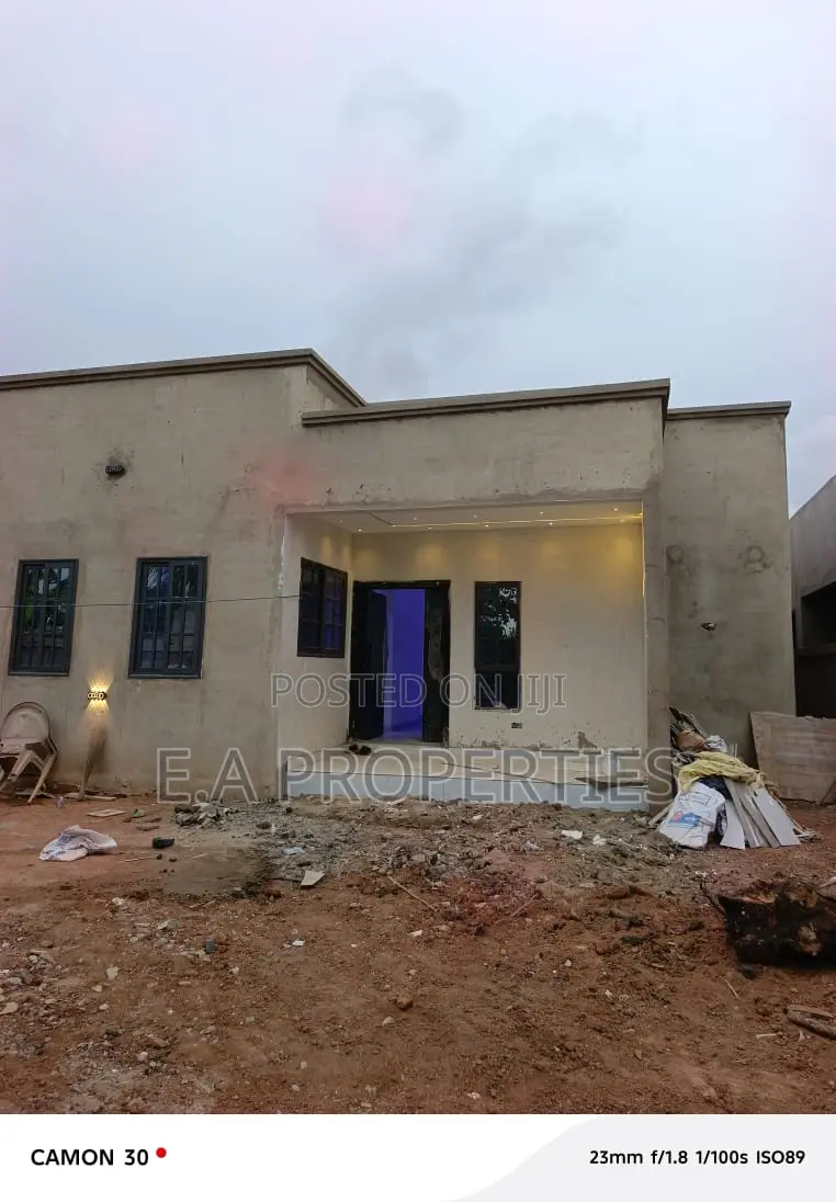 4bdrm House in E A Properties, Frafraha for sale