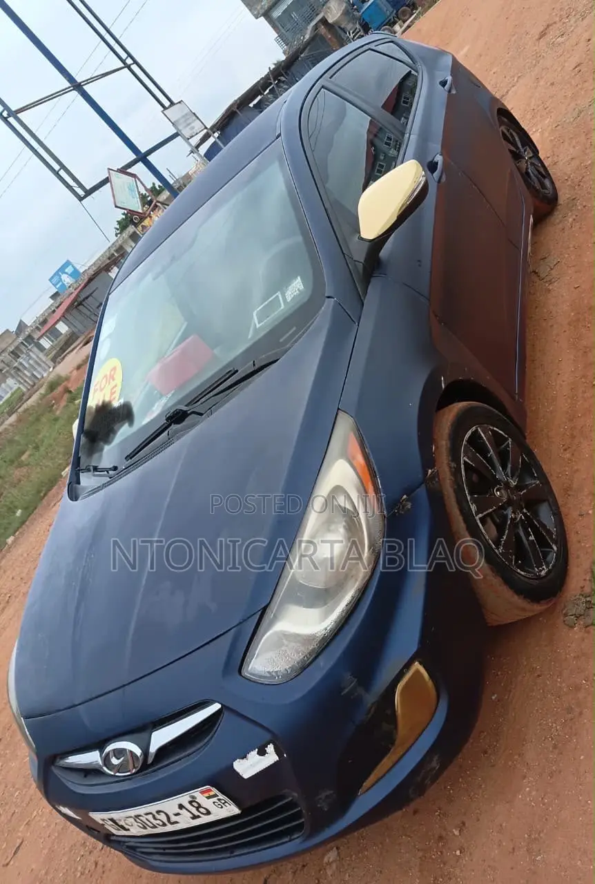 Hyundai Accent GS 4dr Hatchback (1.6L 4cyl 6M) 2014 Blue