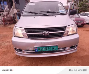 Toyota HiAce 2012 Silver
