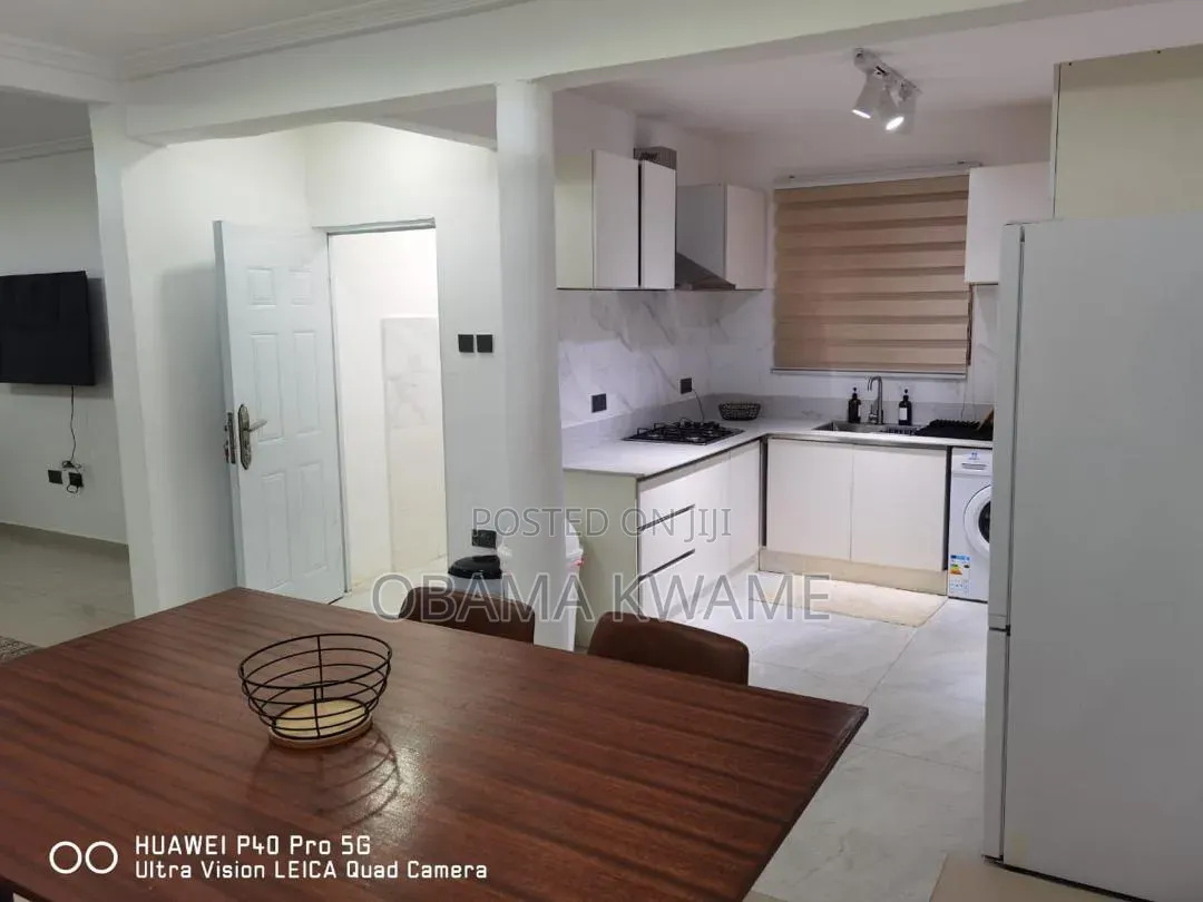 Furnished 1bdrm Apartment in Laryea Homes, Labone SHS Area for rent