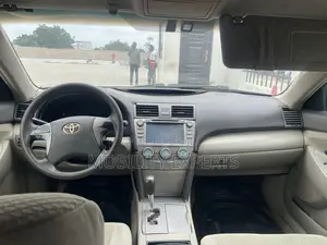 Toyota Camry 2008 Gold