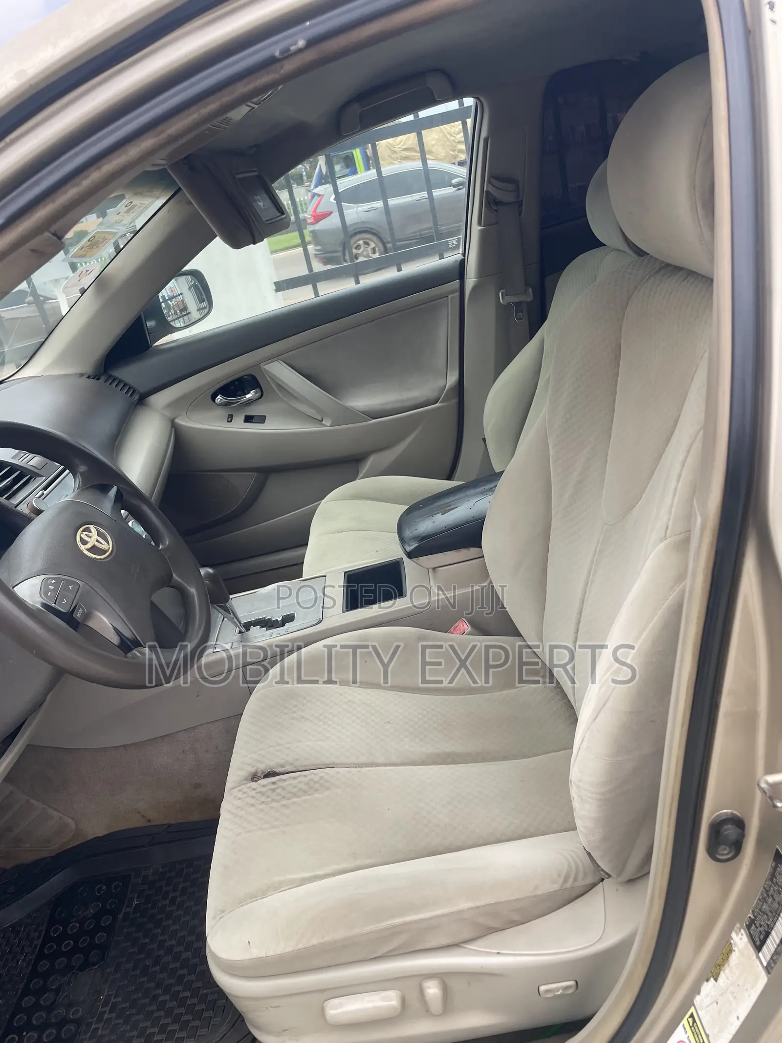 Toyota Camry 2008 Gold