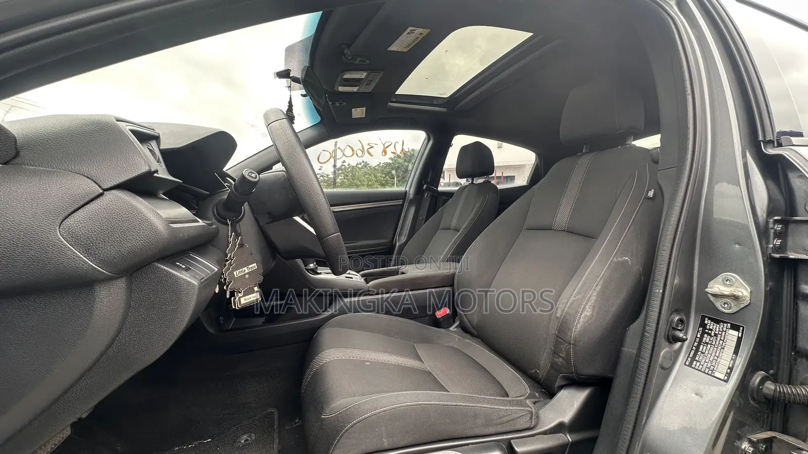 Honda Civic EX Hatchback 2018 Gray