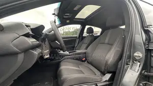 Honda Civic EX Hatchback 2018 Gray