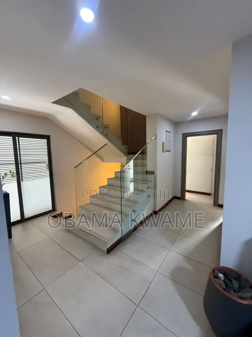 Furnished 4bdrm Townhouse / Terrace for rent