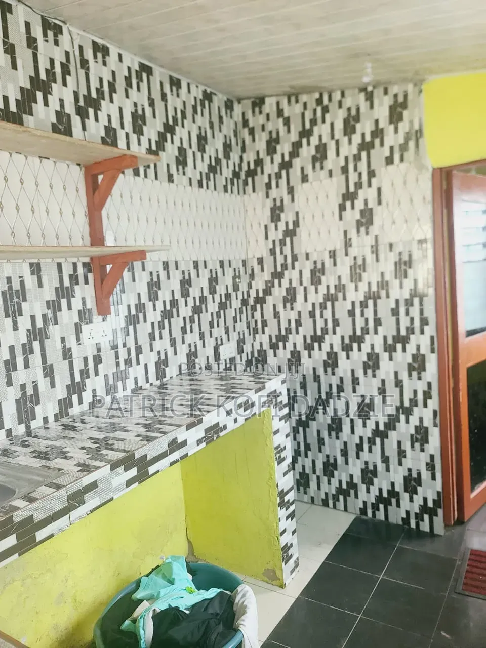 1bdrm Apartment in Noble School, Tsui-Bleoo for rent