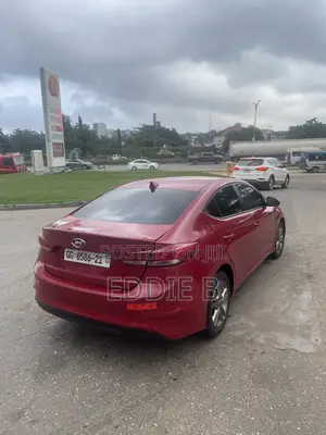 Hyundai Elantra ECO Sedan FWD (1.4L 4cyl 7A) 2017 Red