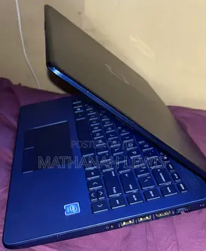 Laptop HP 14S 4GB Intel Pentium eMMC 60GB