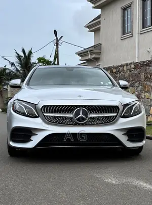 Mercedes-Benz E300 2019 Gray