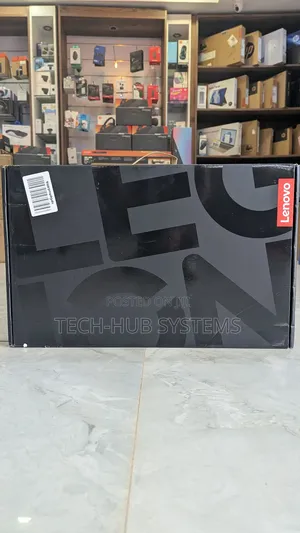 New Laptop Lenovo Legion Pro 7 32GB Intel Core Ultra 9 SSD 1T