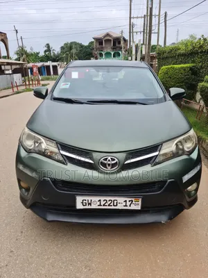Toyota RAV4 2014 Green