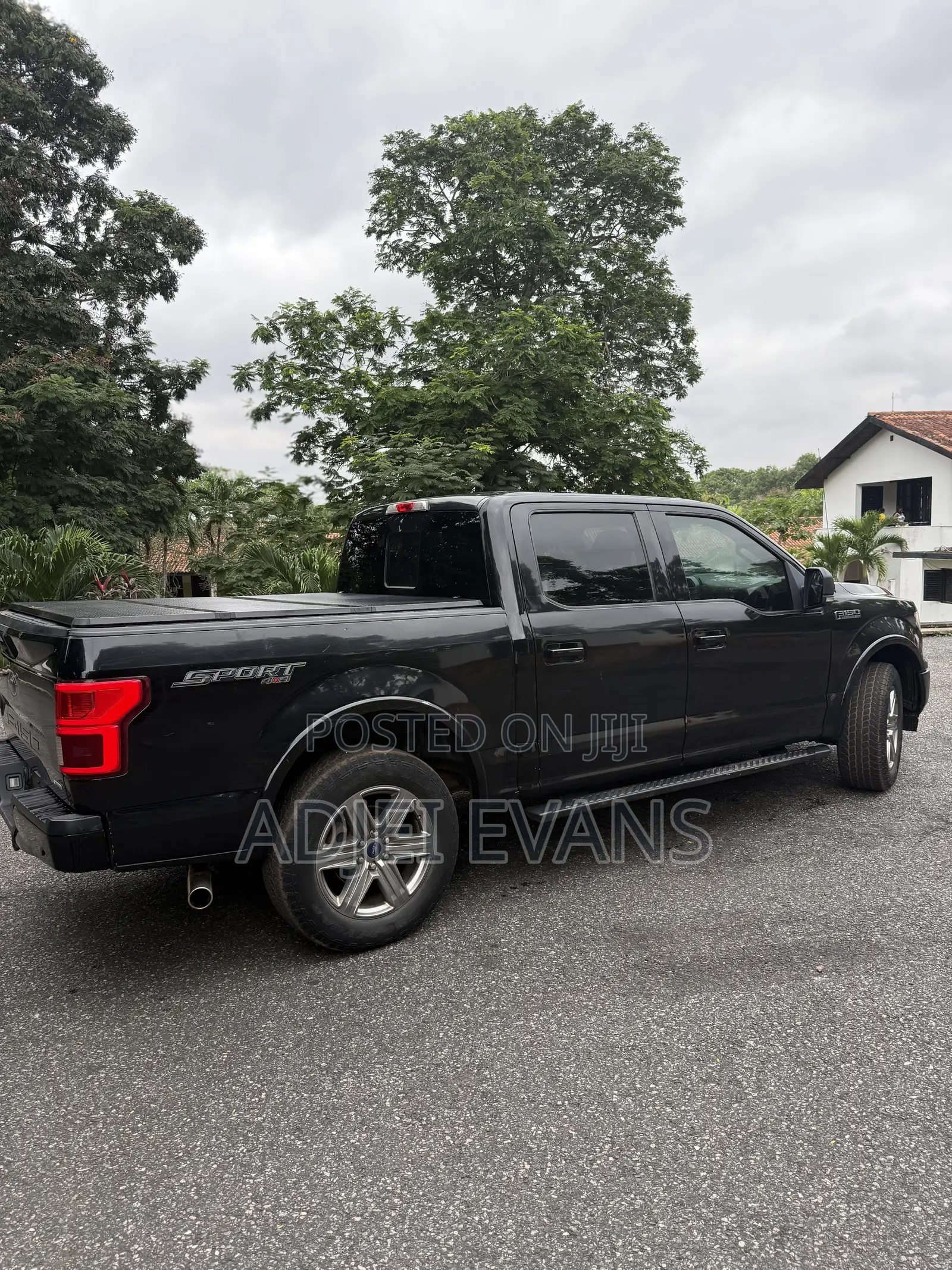 Ford F-150 XLT 4x2 Regular Cab Styleside 6.5 ft. box 122 in. WB 2018