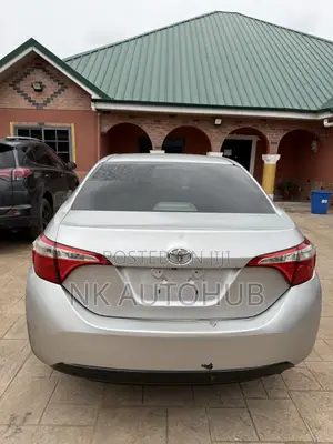 Toyota Corolla L 4dr Sedan (1.8L 4cyl 4A) 2014 Silver