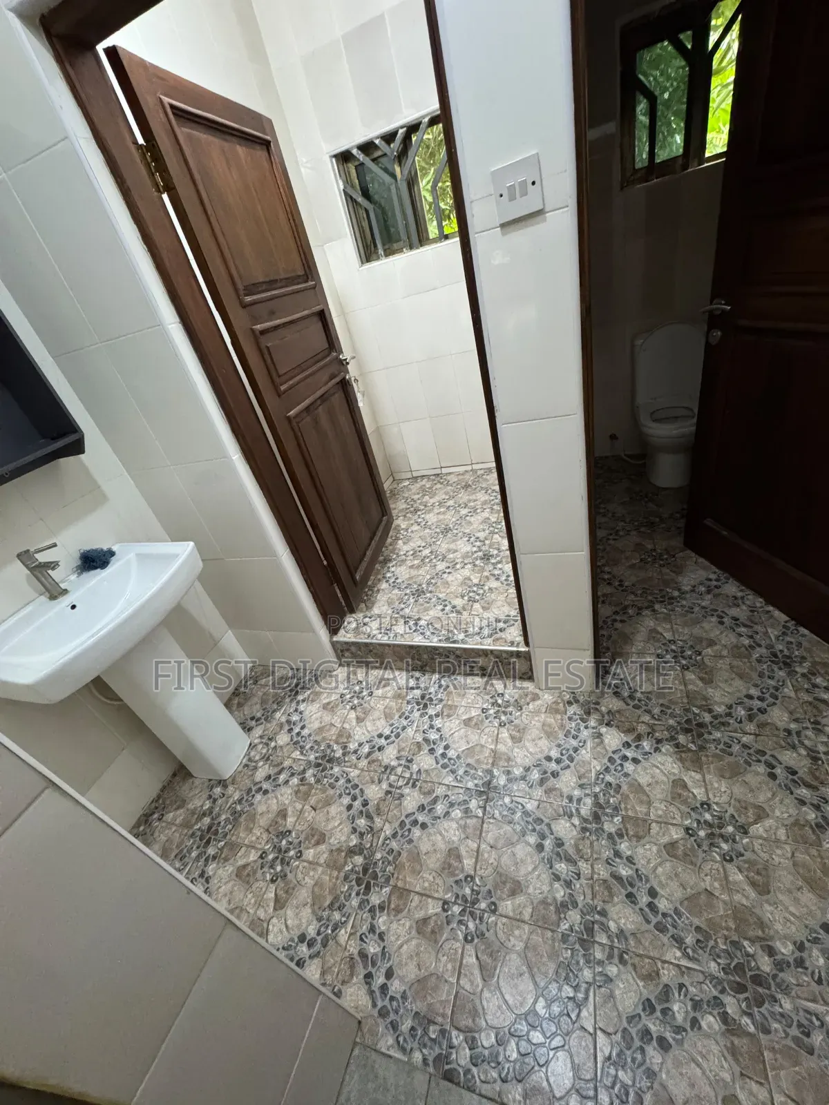 3 Bedroom Self Compound for Rent at New Bontianor