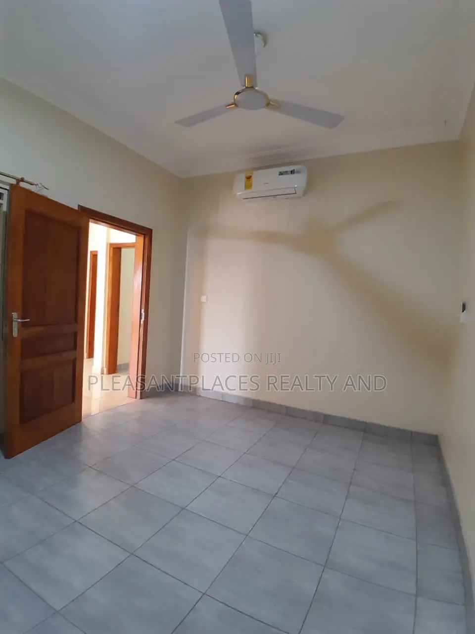 2bdrm Apartment in Pleasantplaces And, Ashaley Botwe for rent